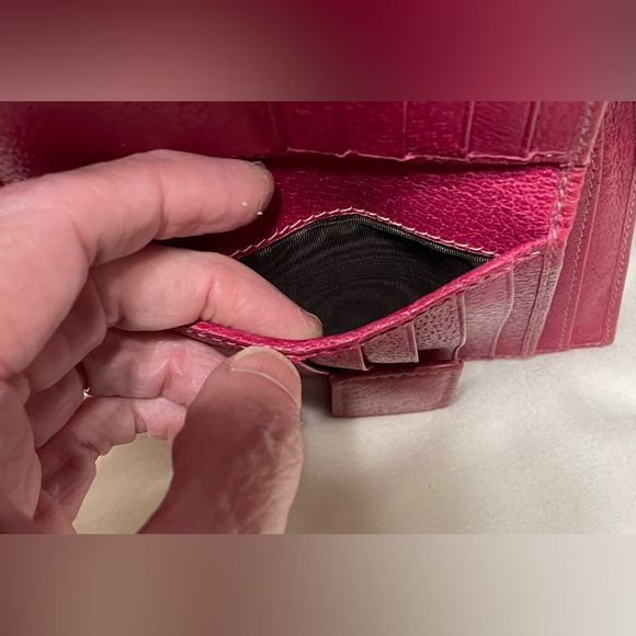 Gucci Authentic Vintage Mono Fabric Compact Wallet, Pink Leather Trim & Interior - Picture 9 of 14